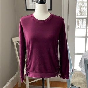 Athleisure: Burgundy Sweatshirt